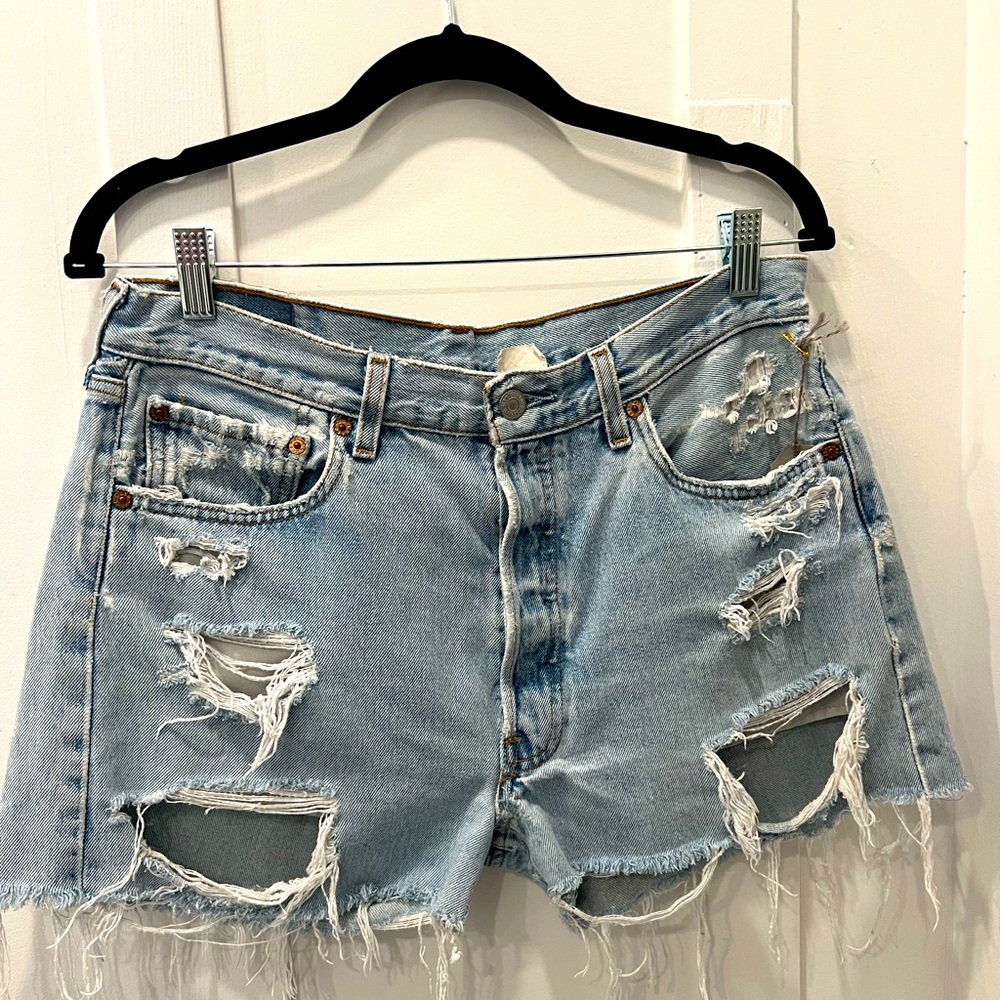 Vintage Levi’s Shorts 31”